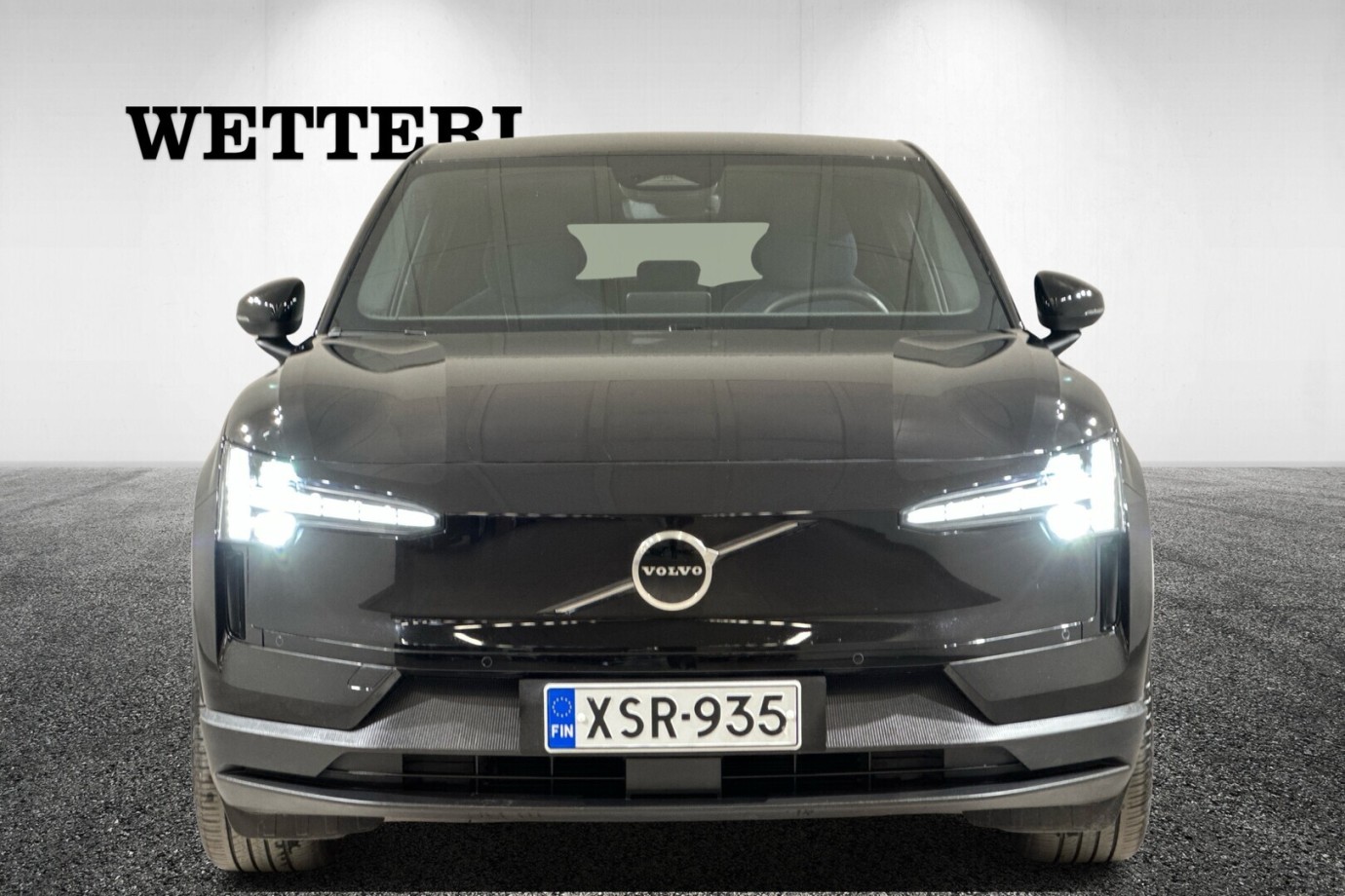 Esittelykuva VOLVO EX30 täyssähköautosta.