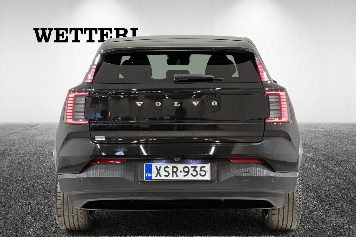 Esittelykuva VOLVO EX30 täyssähköautosta.