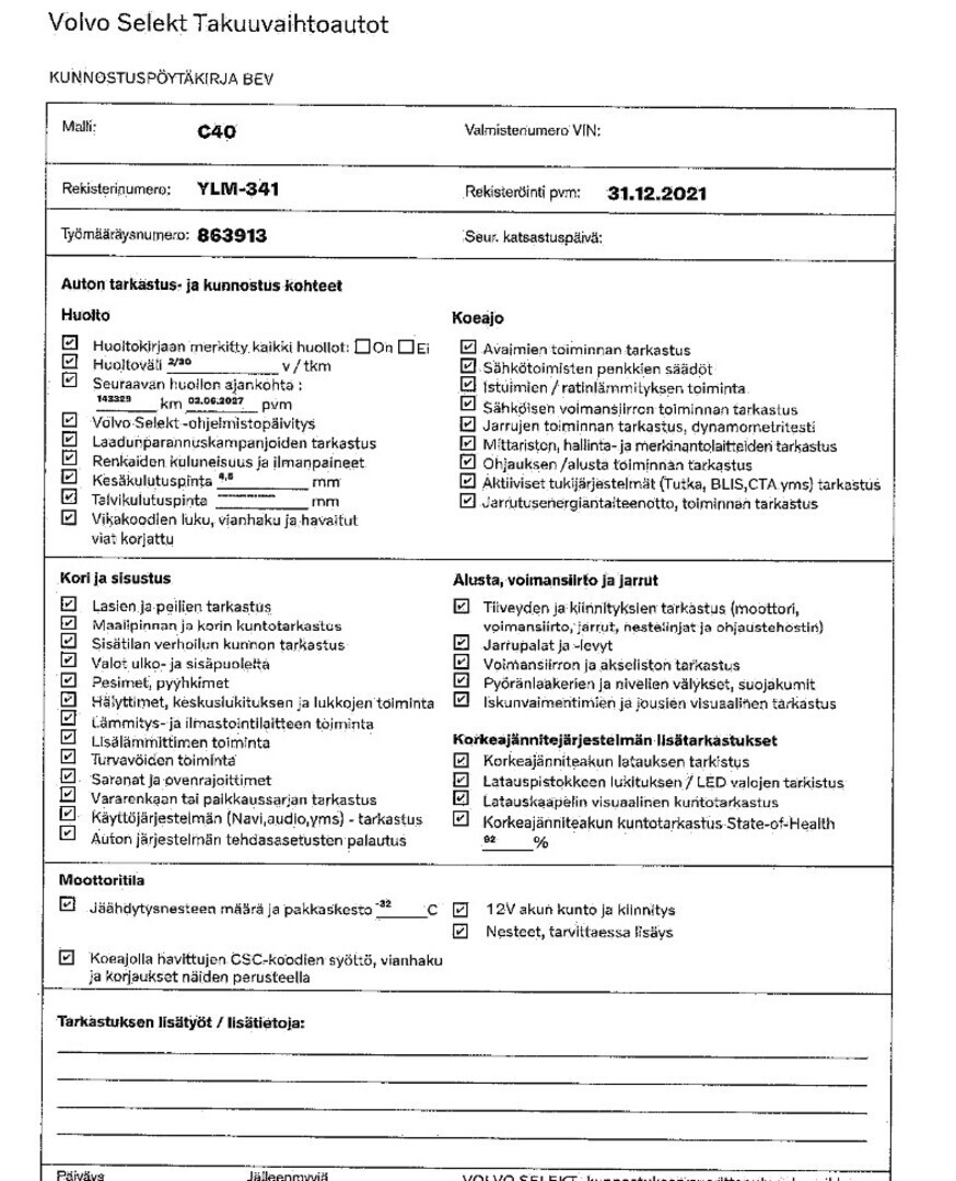 Esittelykuva VOLVO C40 täyssähköautosta.