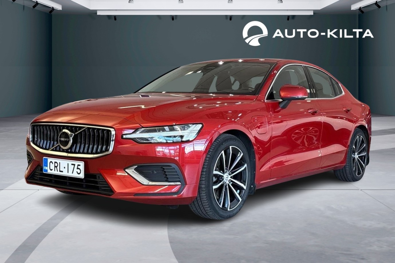 Esittelykuva Volvo S60 lataushybridiautosta.