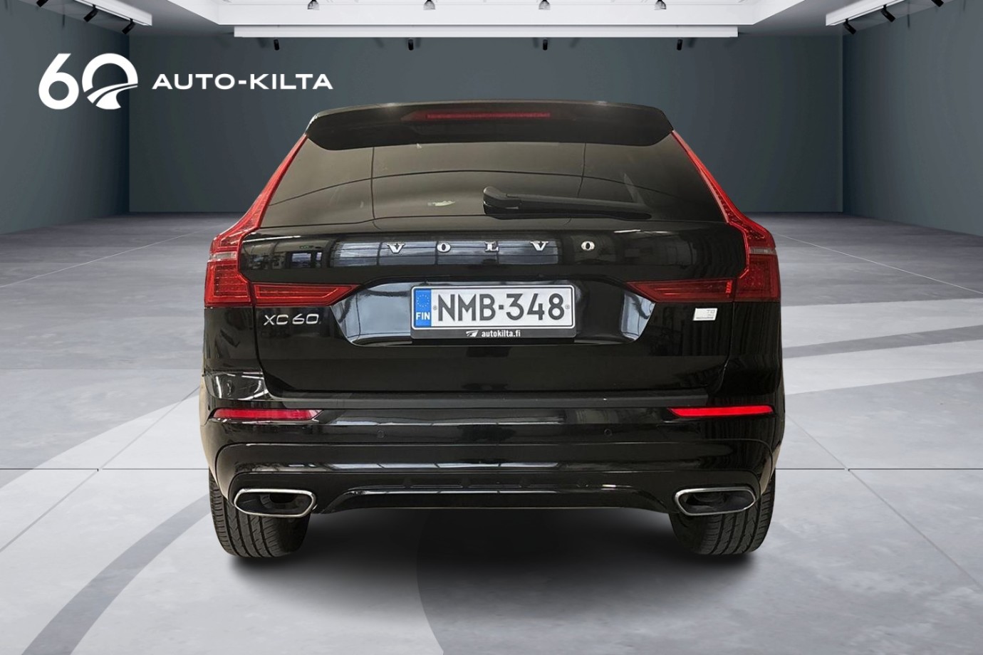 Esittelykuva Volvo XC60 lataushybridiautosta.
