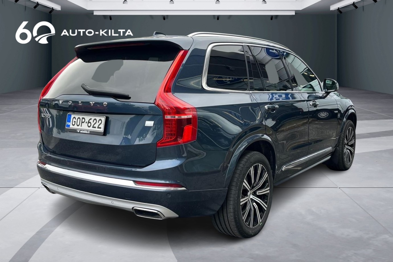 Esittelykuva VOLVO XC90 lataushybridiautosta.