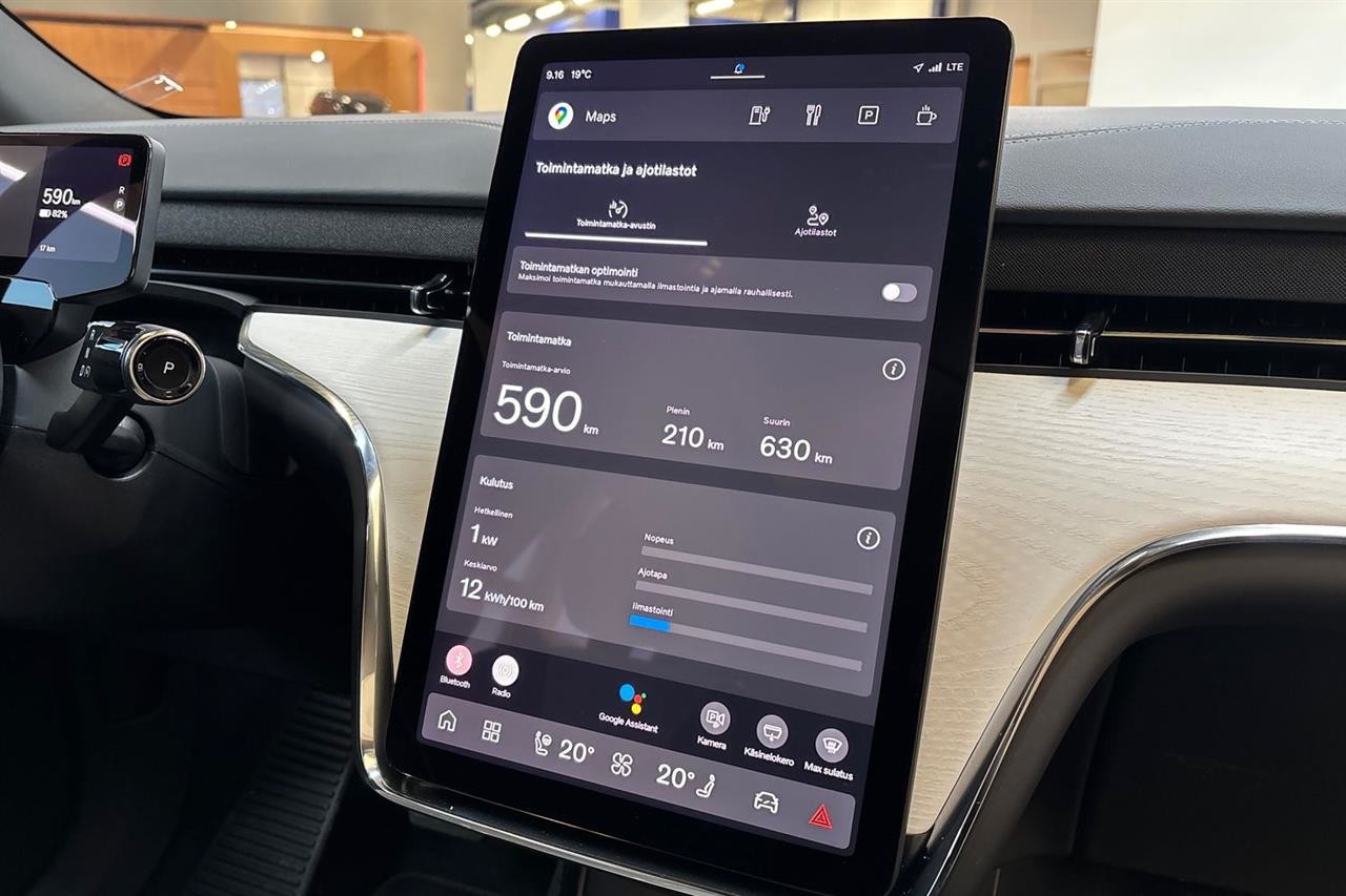 Esittelykuva Volvo EX90 täyssähköautosta.
