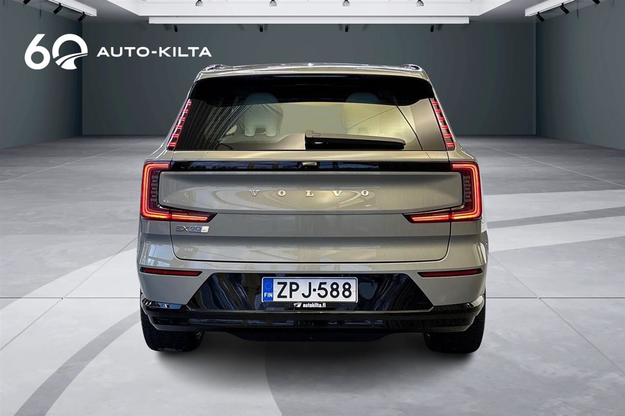 Esittelykuva Volvo EX90 täyssähköautosta.