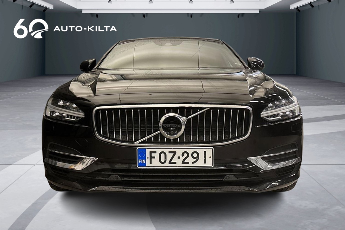 Esittelykuva Volvo S90 lataushybridiautosta.