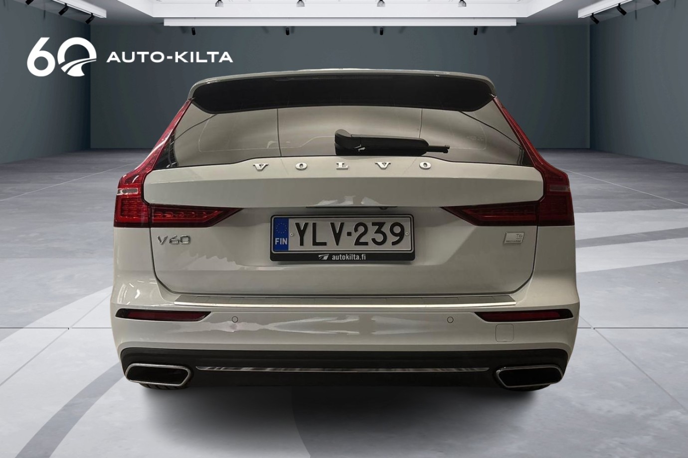 Esittelykuva Volvo V60 lataushybridiautosta.
