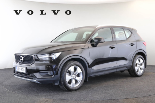 Esittelykuva VOLVO XC40 kevythybridiautosta.