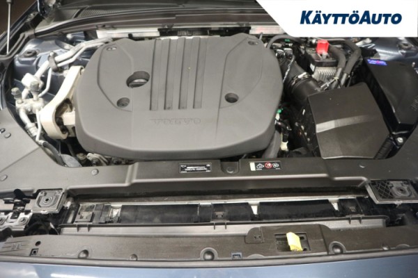 Esittelykuva VOLVO V60 bensiiniautosta.