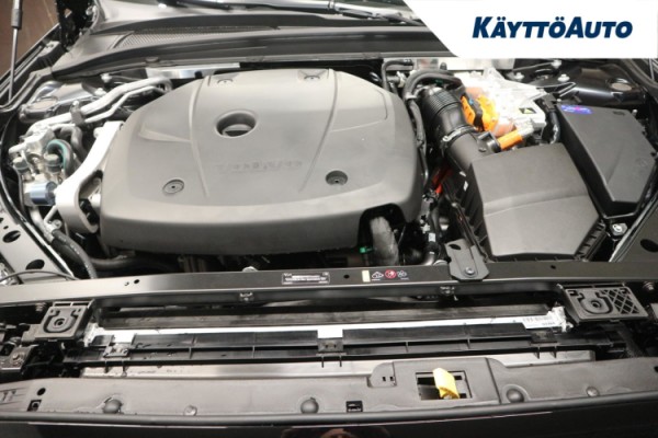 Esittelykuva Volvo V60 lataushybridiautosta.