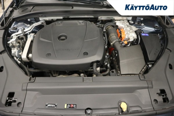 Esittelykuva VOLVO S90 lataushybridiautosta.