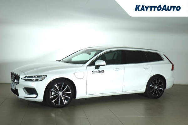 Esittelykuva Volvo V60 lataushybridiautosta.