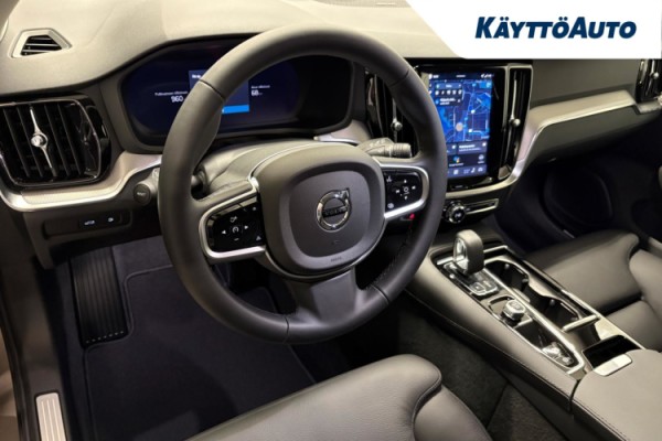 Esittelykuva Volvo V60 lataushybridiautosta.