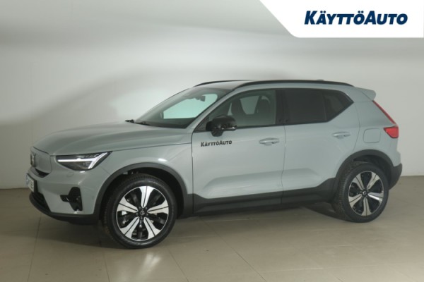 Esittelykuva Volvo EX40 täyssähköautosta.