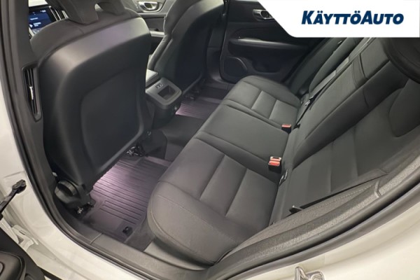 Esittelykuva VOLVO V60 dieselautosta.