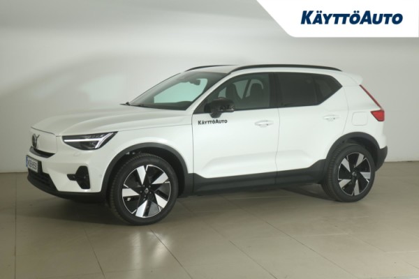 Esittelykuva Volvo EX40 täyssähköautosta.