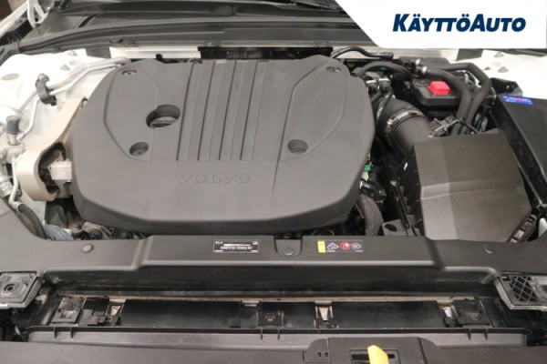 Esittelykuva VOLVO V60 bensiiniautosta.