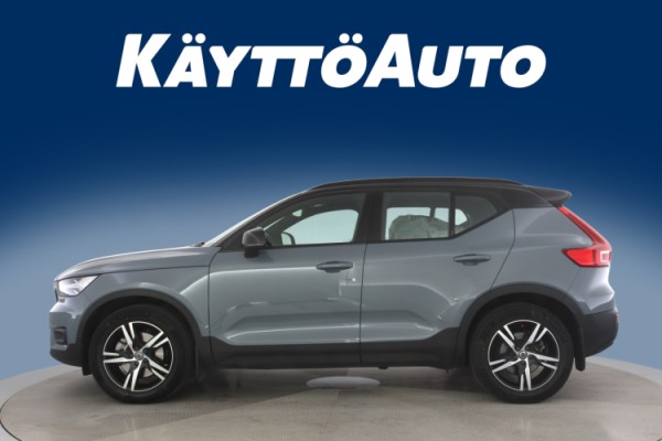 Esittelykuva VOLVO XC40 kevythybridiautosta.