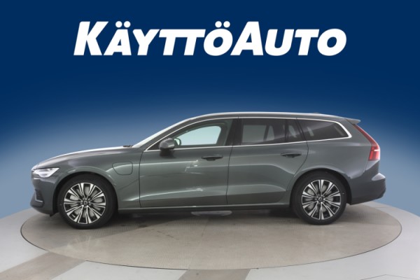 Esittelykuva Volvo V60 lataushybridiautosta.