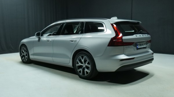 Esittelykuva Volvo V60 bensiiniautosta.