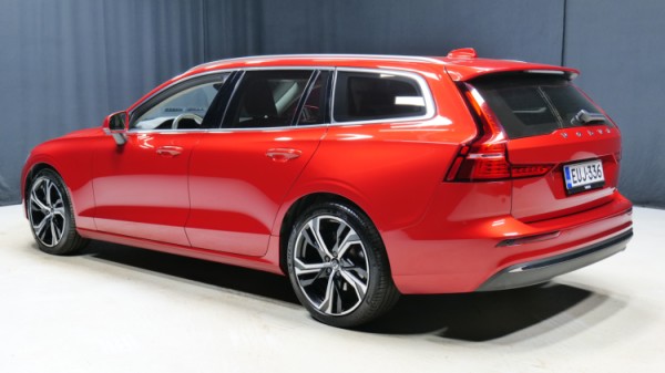 Esittelykuva Volvo V60 dieselautosta.