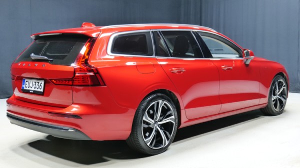 Esittelykuva Volvo V60 dieselautosta.