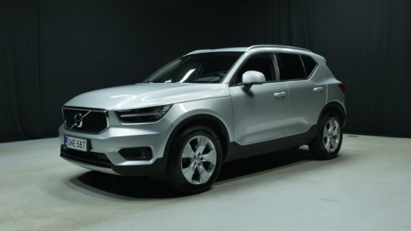 Esittelykuva Volvo XC40 dieselautosta.
