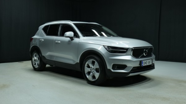 Esittelykuva Volvo XC40 dieselautosta.
