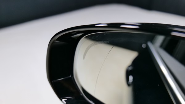 Esittelykuva Volvo XC60 kevythybridiautosta.