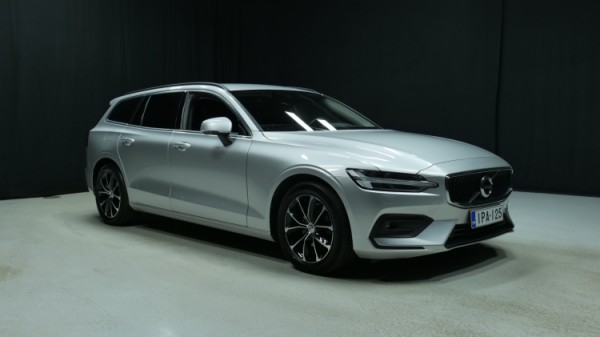 Esittelykuva Volvo V60 bensiiniautosta.