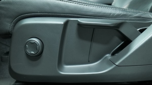 Esittelykuva Volvo XC40 bensiiniautosta.