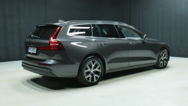 Esittelykuva Volvo V60 bensiiniautosta.