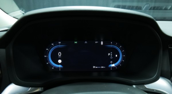 Esittelykuva Volvo V60 bensiiniautosta.