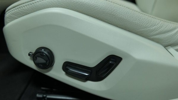 Esittelykuva Volvo V60 dieselautosta.