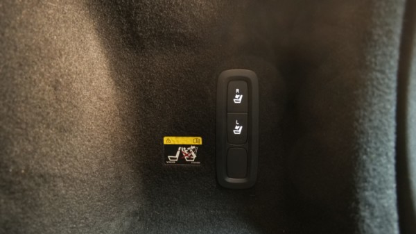 Esittelykuva Volvo V60 dieselautosta.