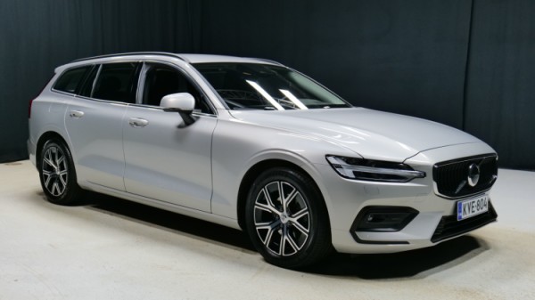 Esittelykuva Volvo V60 kevythybridiautosta.