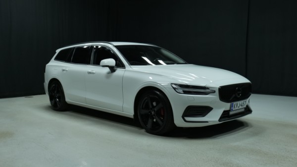 Esittelykuva Volvo V60 dieselautosta.
