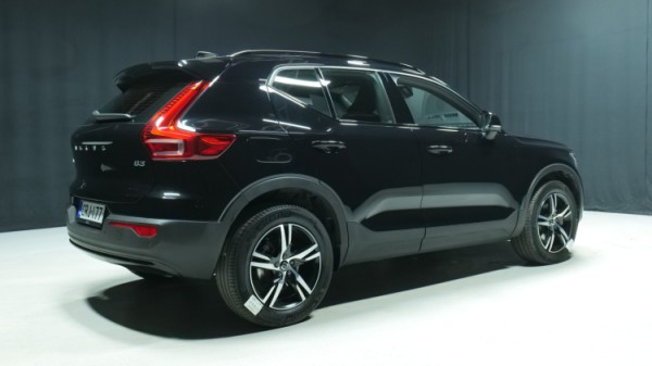 Esittelykuva Volvo XC40 bensiiniautosta.