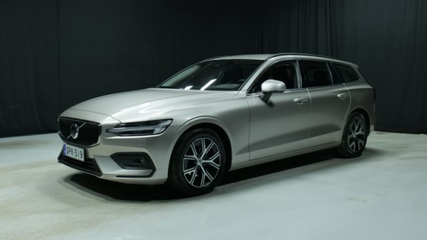 Esittelykuva Volvo V60 bensiiniautosta.