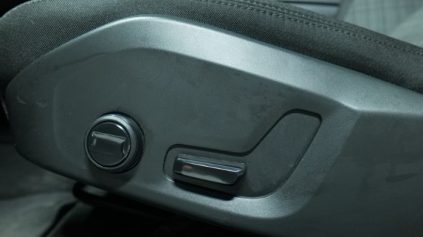 Esittelykuva Volvo V60 bensiiniautosta.