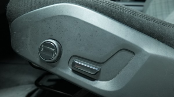 Esittelykuva Volvo V60 bensiiniautosta.