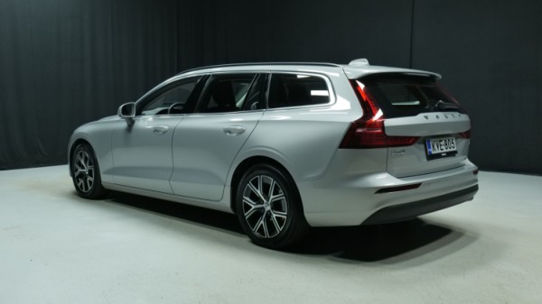 Esittelykuva Volvo V60 kevythybridiautosta.