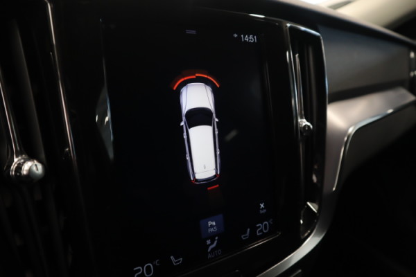 Esittelykuva VOLVO V60 dieselautosta.