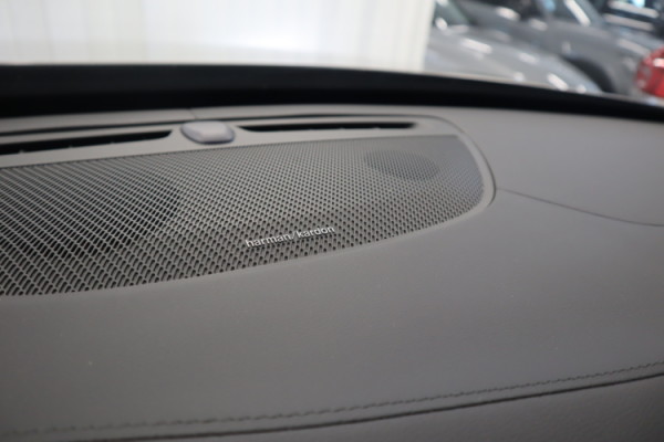Esittelykuva VOLVO XC90 lataushybridiautosta.