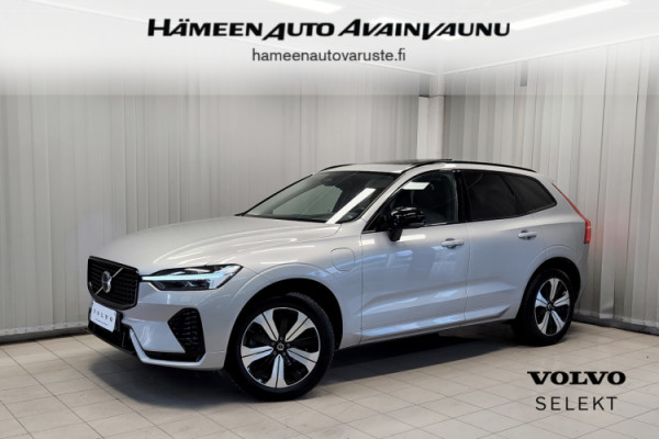 Esittelykuva VOLVO XC60 lataushybridiautosta.