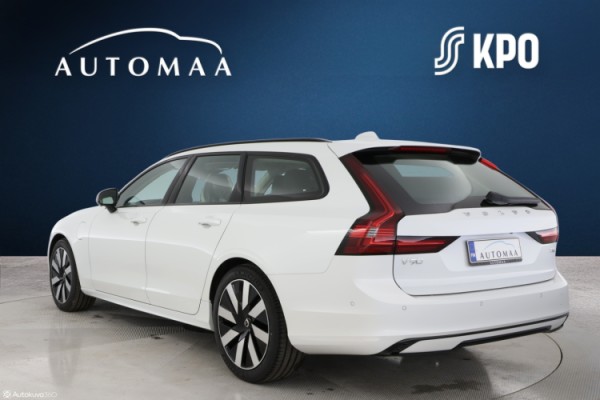 Esittelykuva VOLVO V90 lataushybridiautosta.
