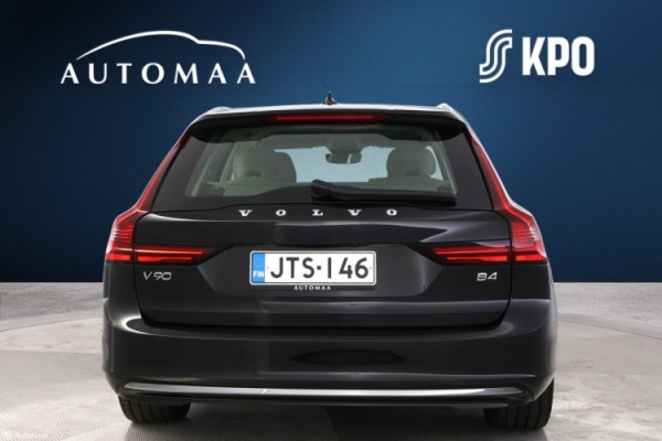 Esittelykuva VOLVO V90 kevythybridiautosta.
