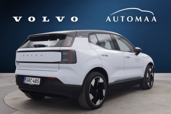 Esittelykuva VOLVO EX30 täyssähköautosta.