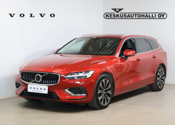 Esittelykuva VOLVO V60 lataushybridiautosta.