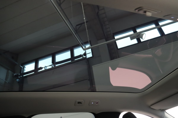 Esittelykuva VOLVO EX90 täyssähköautosta.