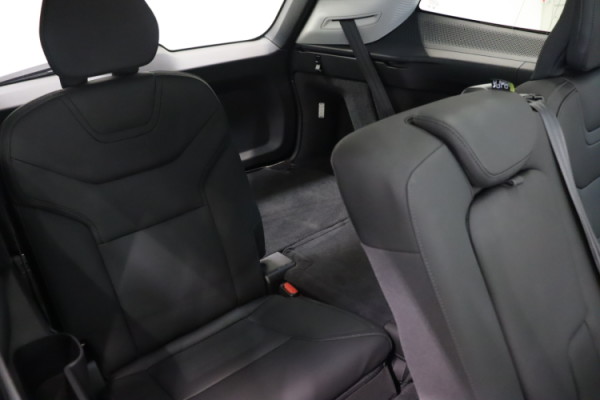 Esittelykuva VOLVO EX90 täyssähköautosta.
